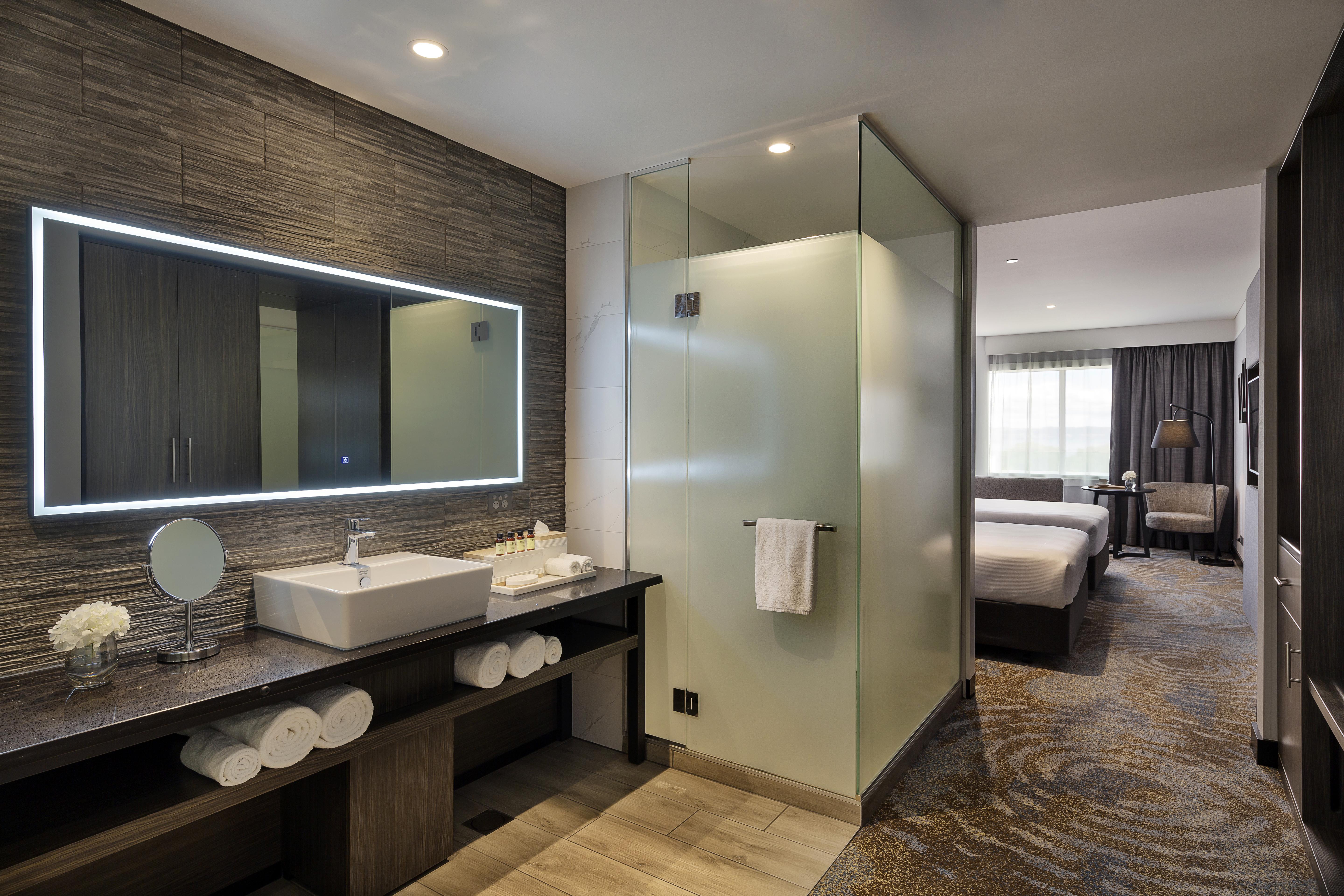 Pullman Rotorua Hotel Exterior foto A bathroom at the hotel