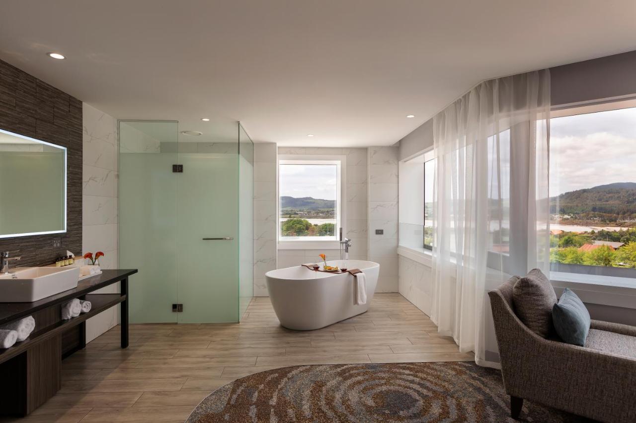 Pullman Rotorua Hotel Exterior foto Bathroom